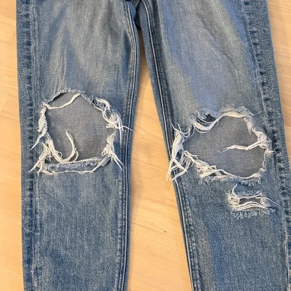 American Eagle Outfitters Women’s Mom Jean, size 0 Short - Picture 9 of 12
